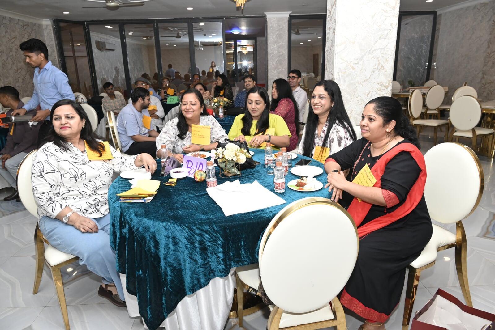 Volunteers Meet